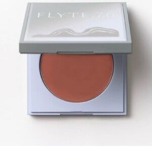 Flute .70 Cream Blush in Look of Love